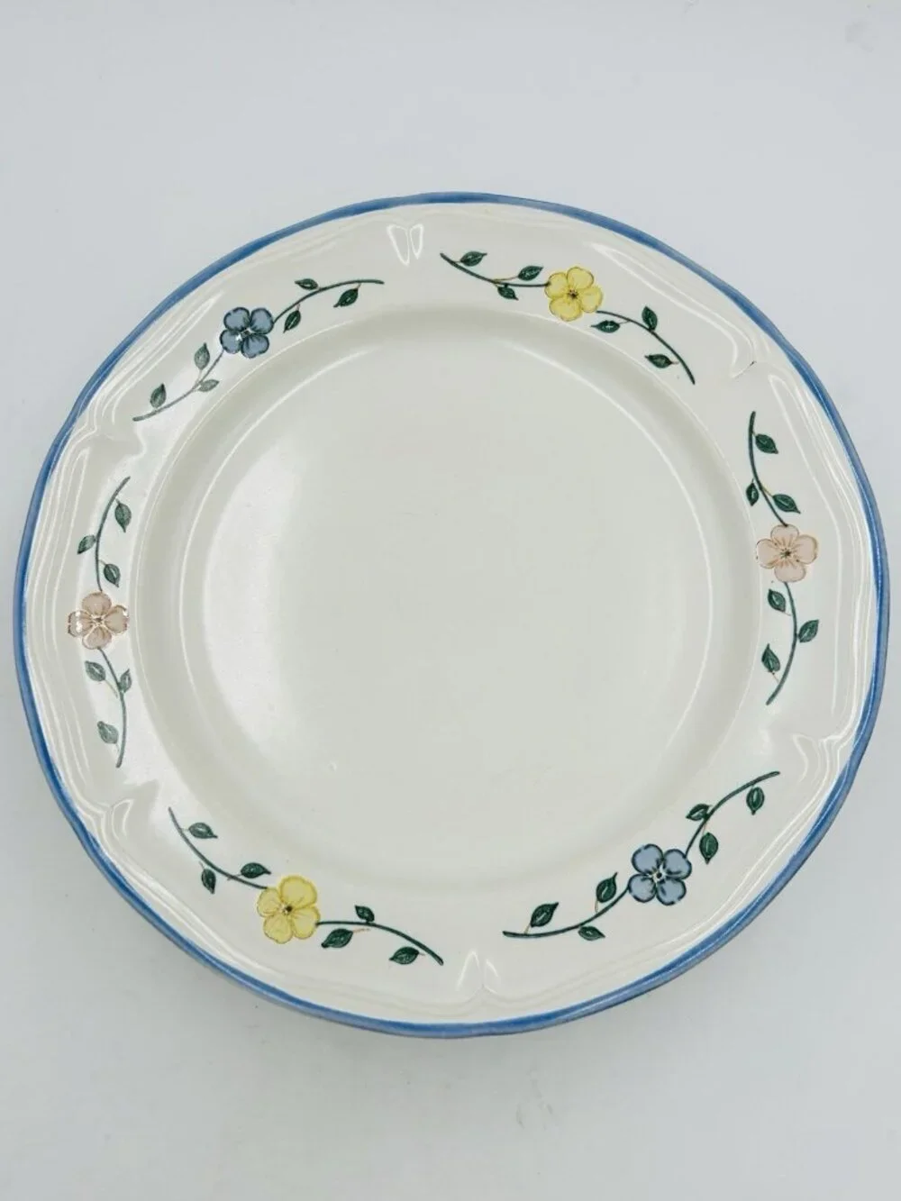 The Cellar Odette Round Serving Platter 12.25